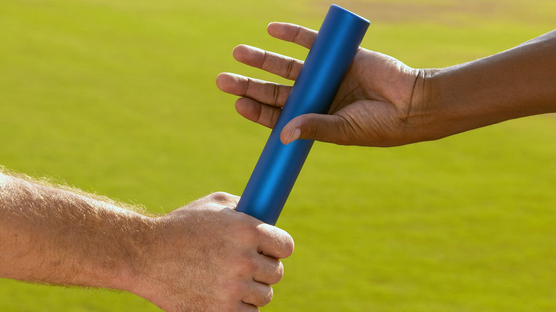 “中超联赛精彩对决不断,观赛热情持续高涨”,中超联赛现场