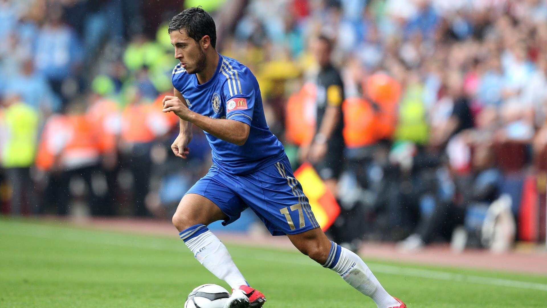 法甲：里昂2-1战胜蒙彼利埃，队长扳平后反超，法甲里昂主场叫什么名字